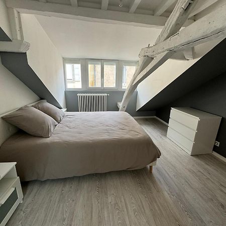 Appartement En Centre-Ville - Local Velos Disponible Mayenne Buitenkant foto