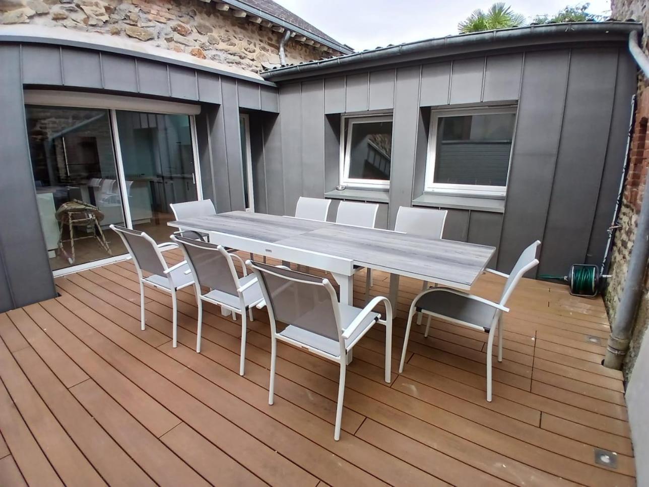 Appartement En Centre-Ville - Local Velos Disponible Mayenne Buitenkant foto
