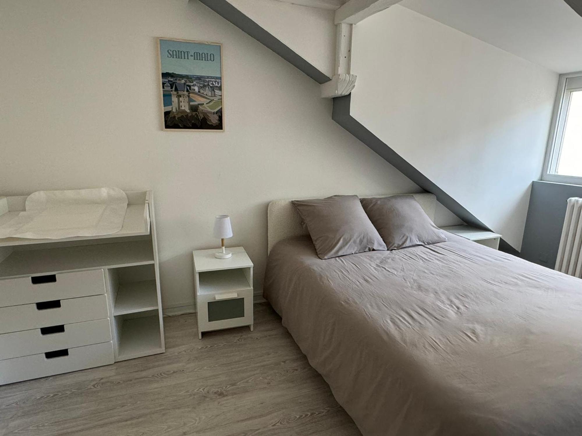 Appartement En Centre-Ville - Local Velos Disponible Mayenne Buitenkant foto